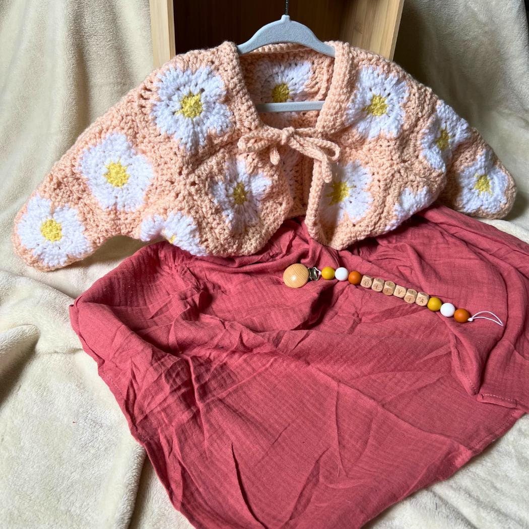 Daisy Baby Cardigan – Crochet Granny Square Baby Sweater – Handmade Baby Girl Clothes – Spring Baby Outfit – Baby Shower Gift