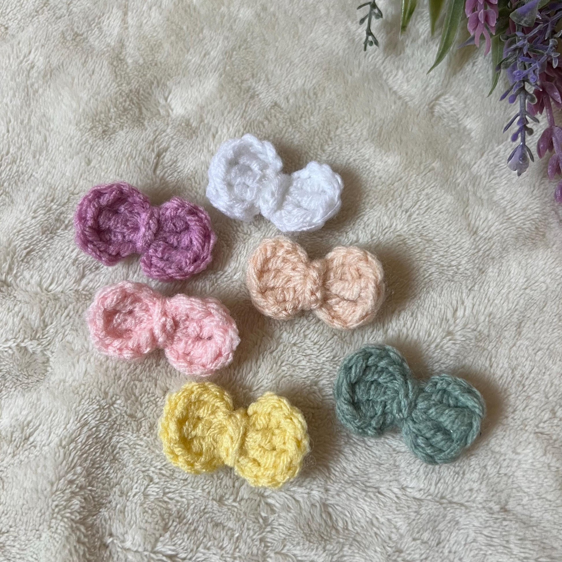 Miniature Crochet Bow Clips, Mini Bow Clips, Coquette Bow Clips, Baby Hair Accessories, Baby Hair Bows, Toddler Hair Bows, Pastel Hair Bows