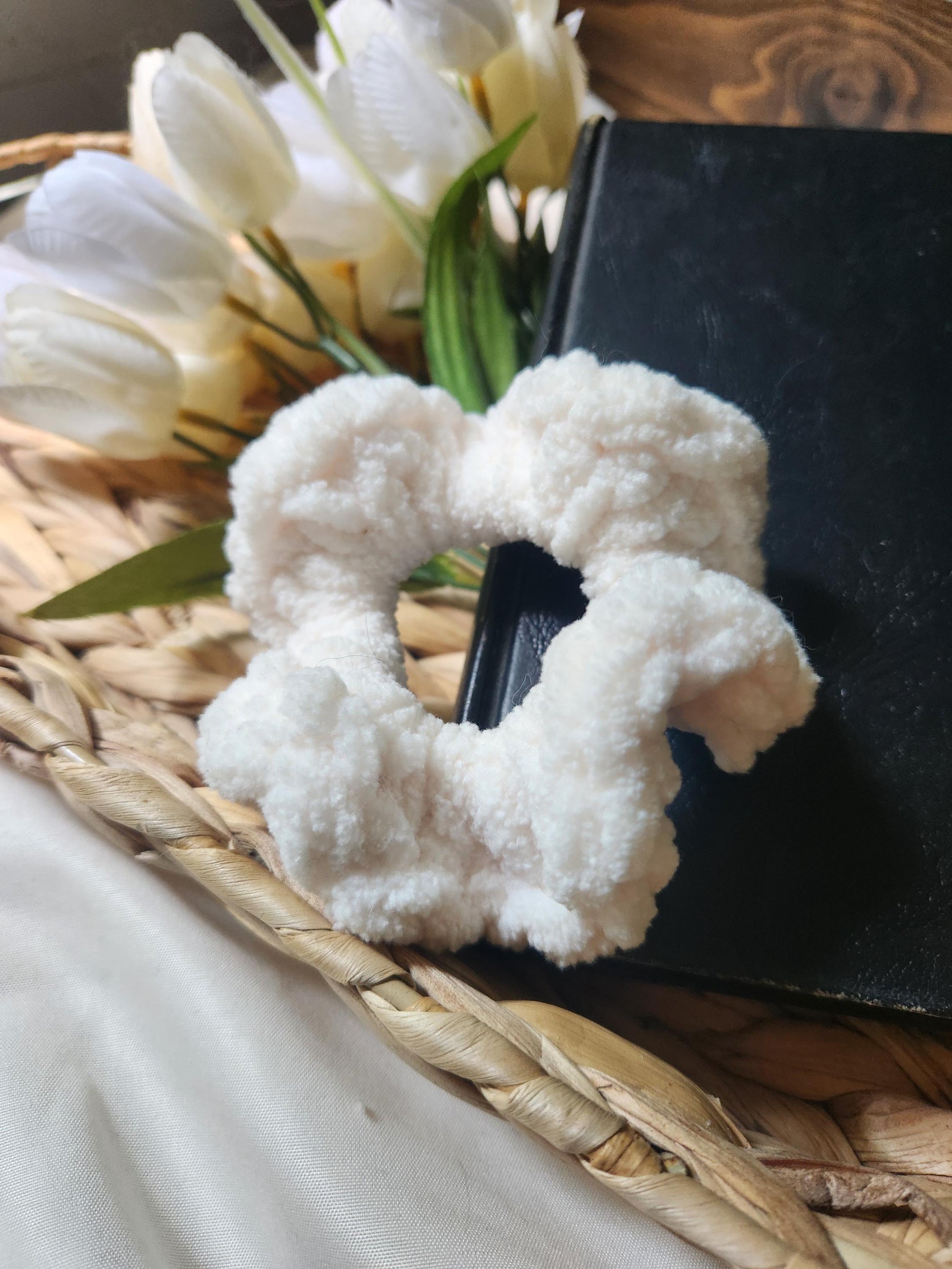Hair Scrunchie, Elastics & Hair Ties, Gift for Girls, Bridesmaid Gift, Bridal Party Gift, Soft Scrunchie, Chunky Scrunchie, Party Favor