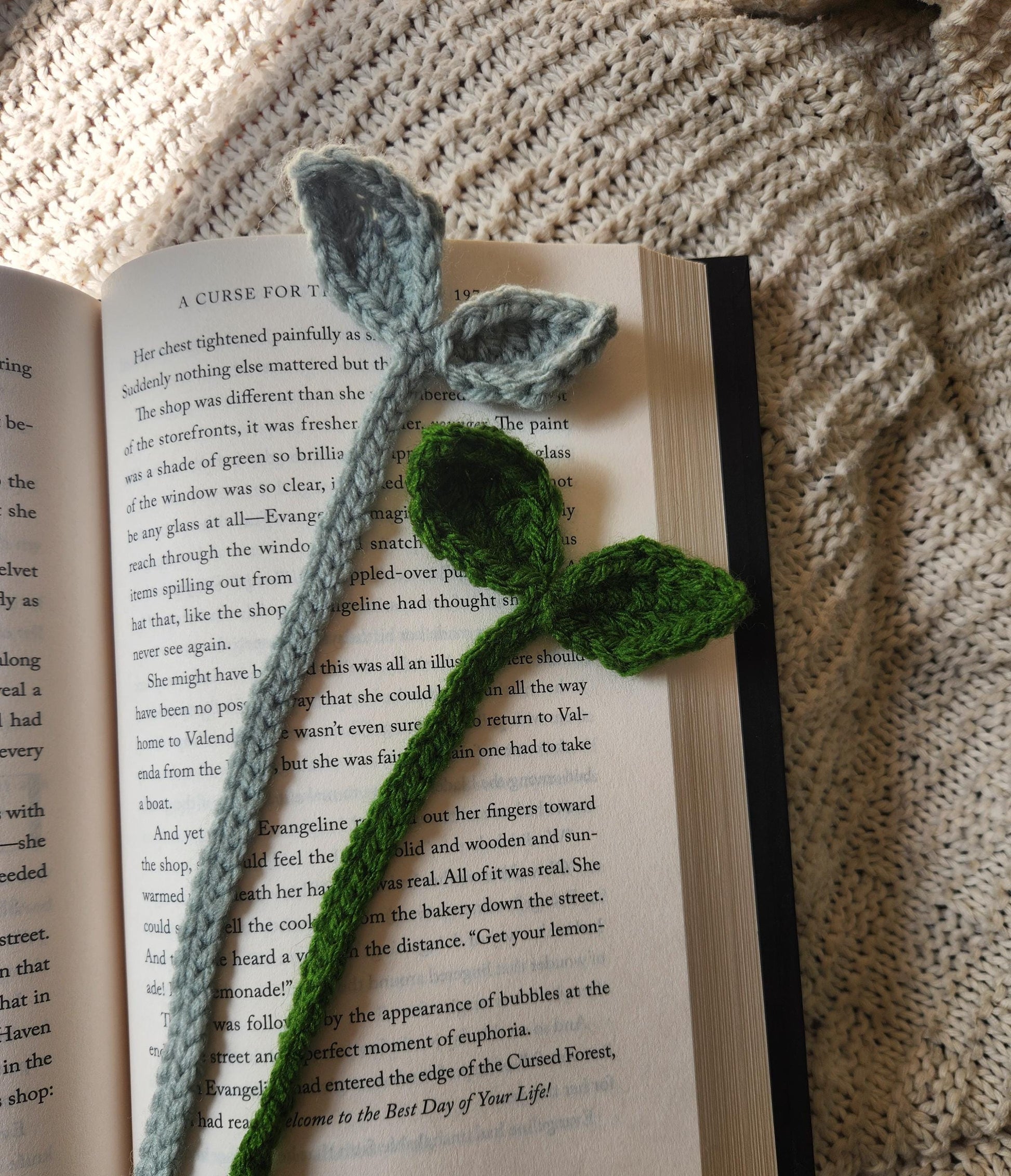 Plant Bookmark, Book Sprouting Leaves, Gift for Bookworm, Gift for Book Lover, Book Club Party Favor, Book Club, Bookshelf Decor