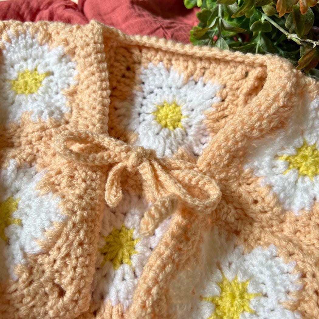 Daisy Baby Cardigan – Crochet Granny Square Baby Sweater – Handmade Baby Girl Clothes – Spring Baby Outfit – Baby Shower Gift
