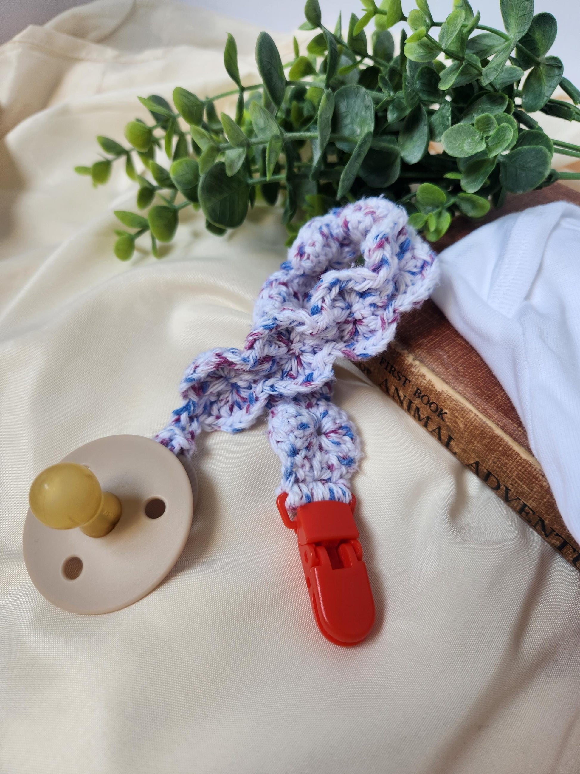 Seashells Crocheted Pacifier Clip