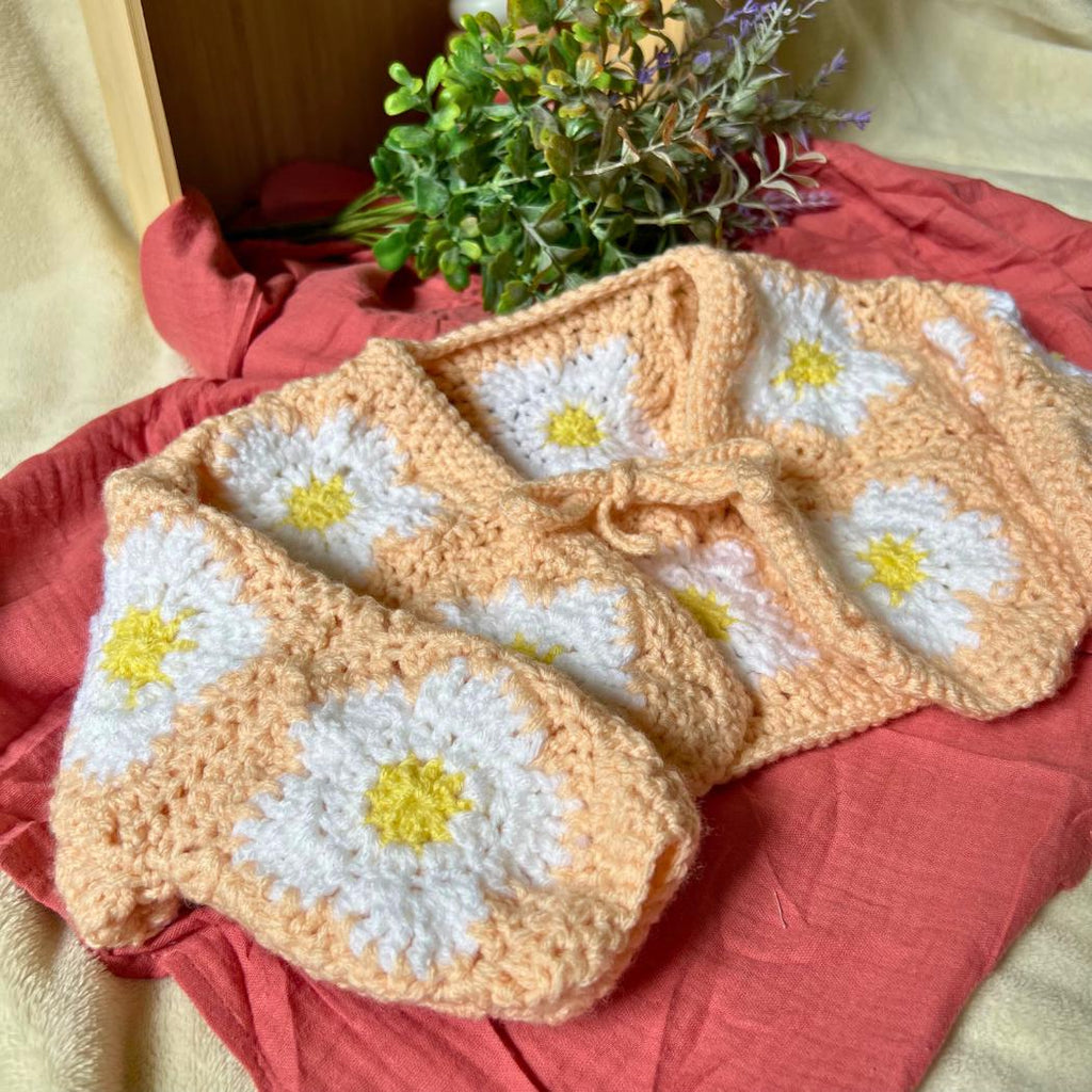 Daisy Baby Cardigan – Crochet Granny Square Baby Sweater – Handmade Baby Girl Clothes – Spring Baby Outfit – Baby Shower Gift