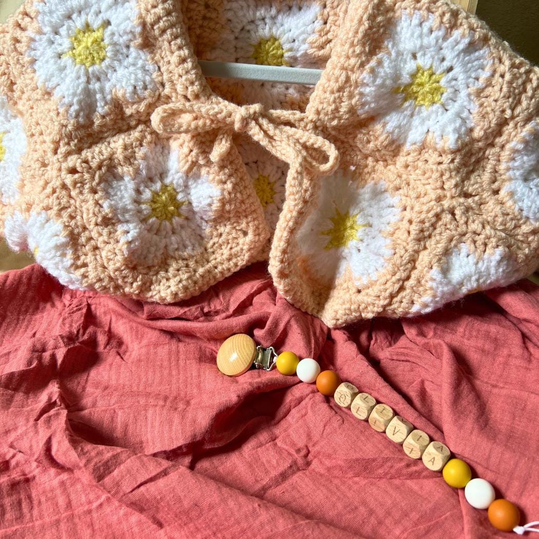 Daisy Baby Cardigan – Crochet Granny Square Baby Sweater – Handmade Baby Girl Clothes – Spring Baby Outfit – Baby Shower Gift