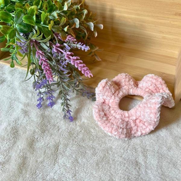 Velvet Scrunchie, Elastics & Hair Ties, Gift for Girls, Bridesmaid Gift, Bridal Party Gift, Party Favors
