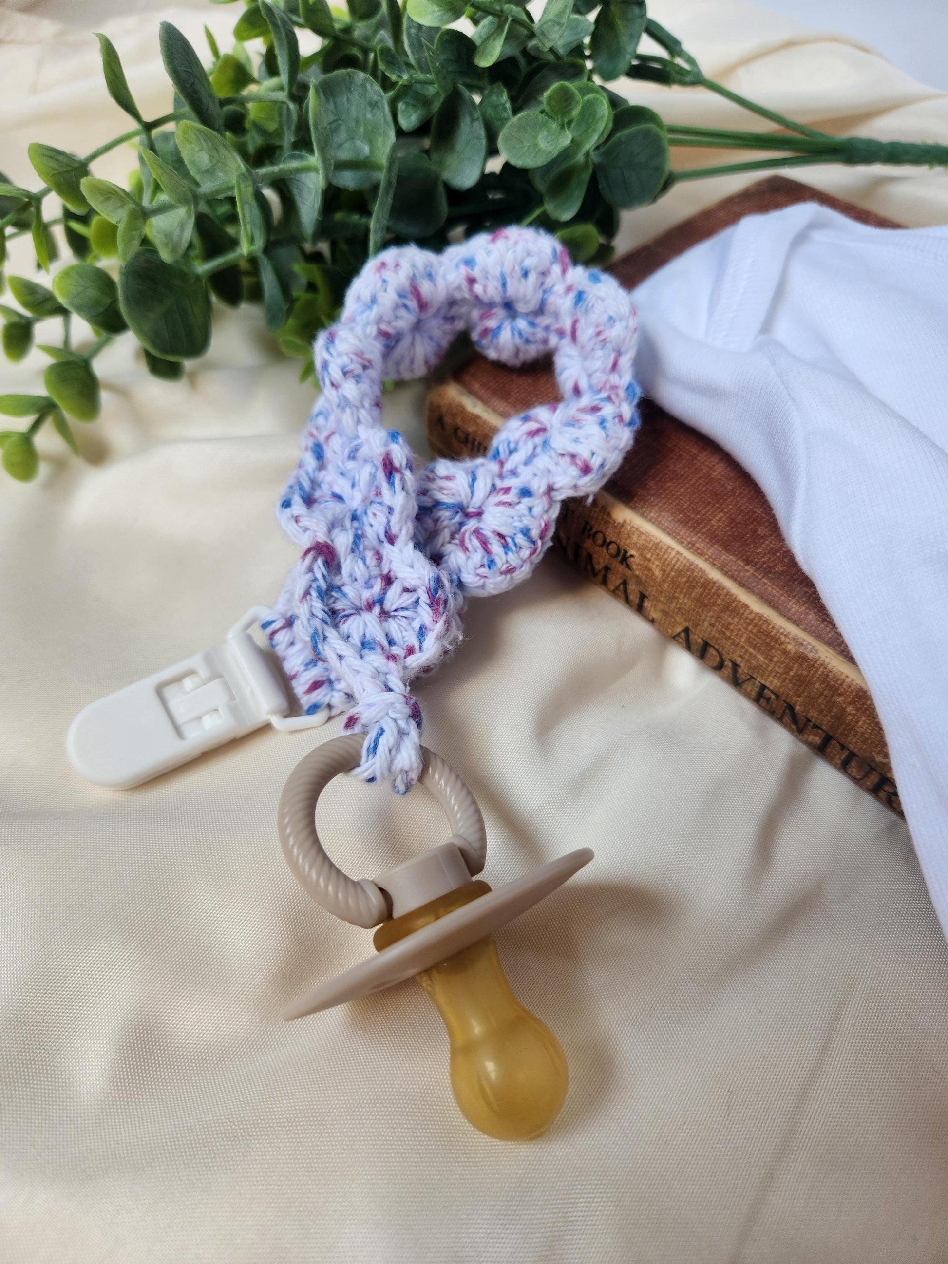 Seashells Crocheted Pacifier Clip