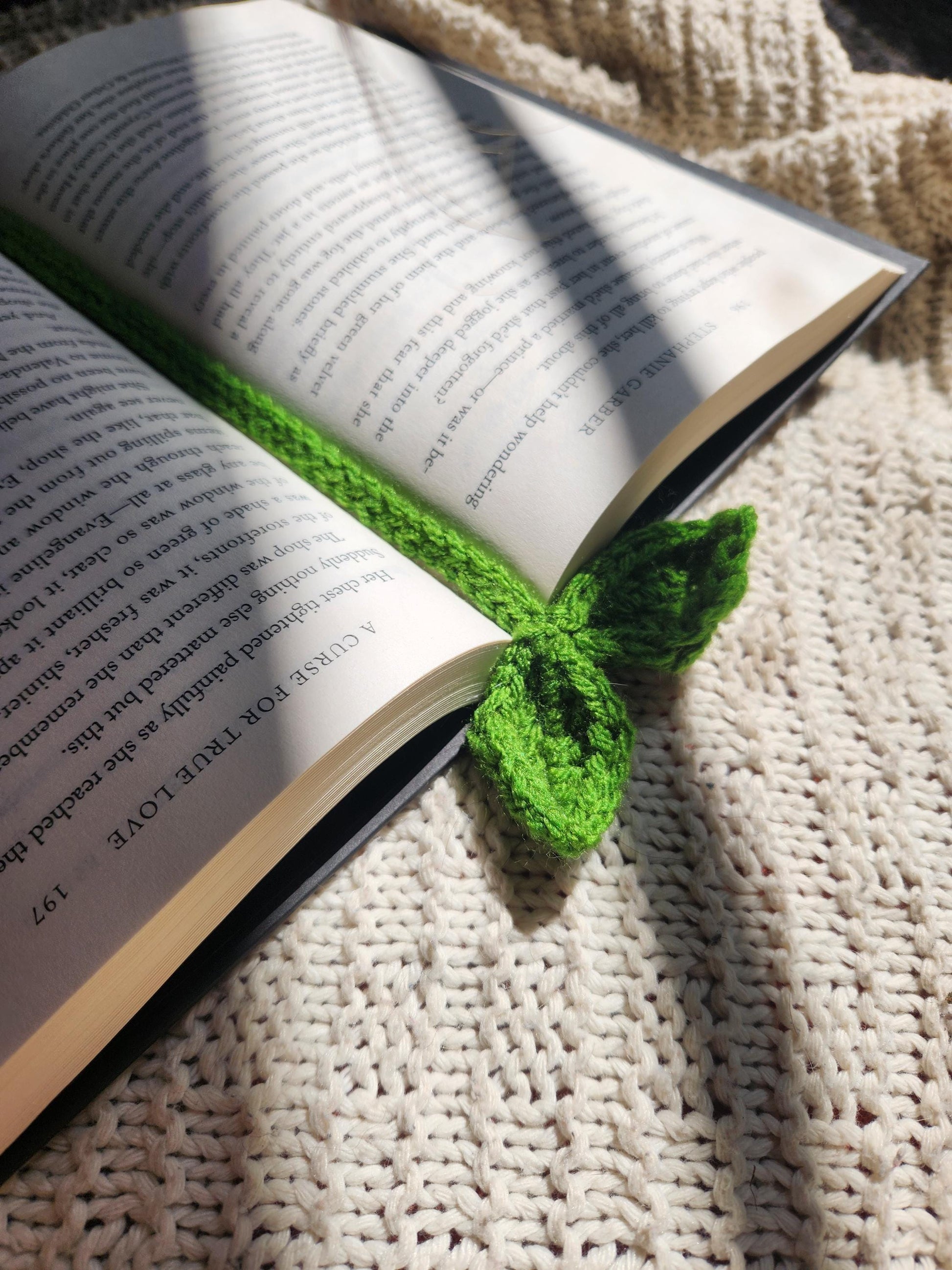 Plant Bookmark, Book Sprouting Leaves, Gift for Bookworm, Gift for Book Lover, Book Club Party Favor, Book Club, Bookshelf Decor