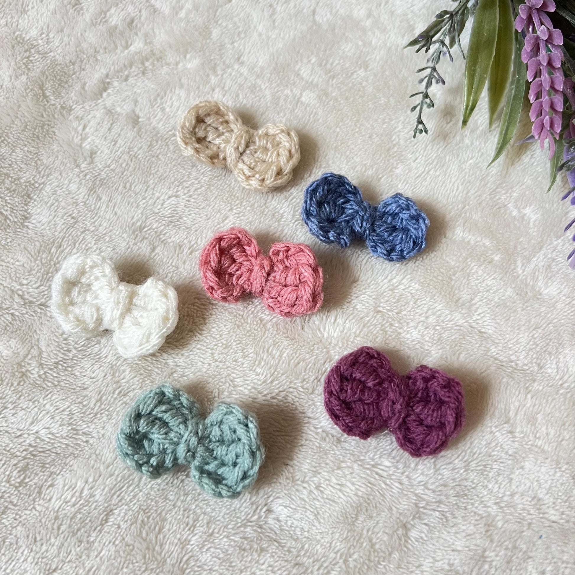 Miniature Crochet Bow Clips, Mini Bow Clips, Coquette Bow Clips, Baby Hair Accessories, Baby Hair Bows, Toddler Hair Bows, Pastel Hair Bows