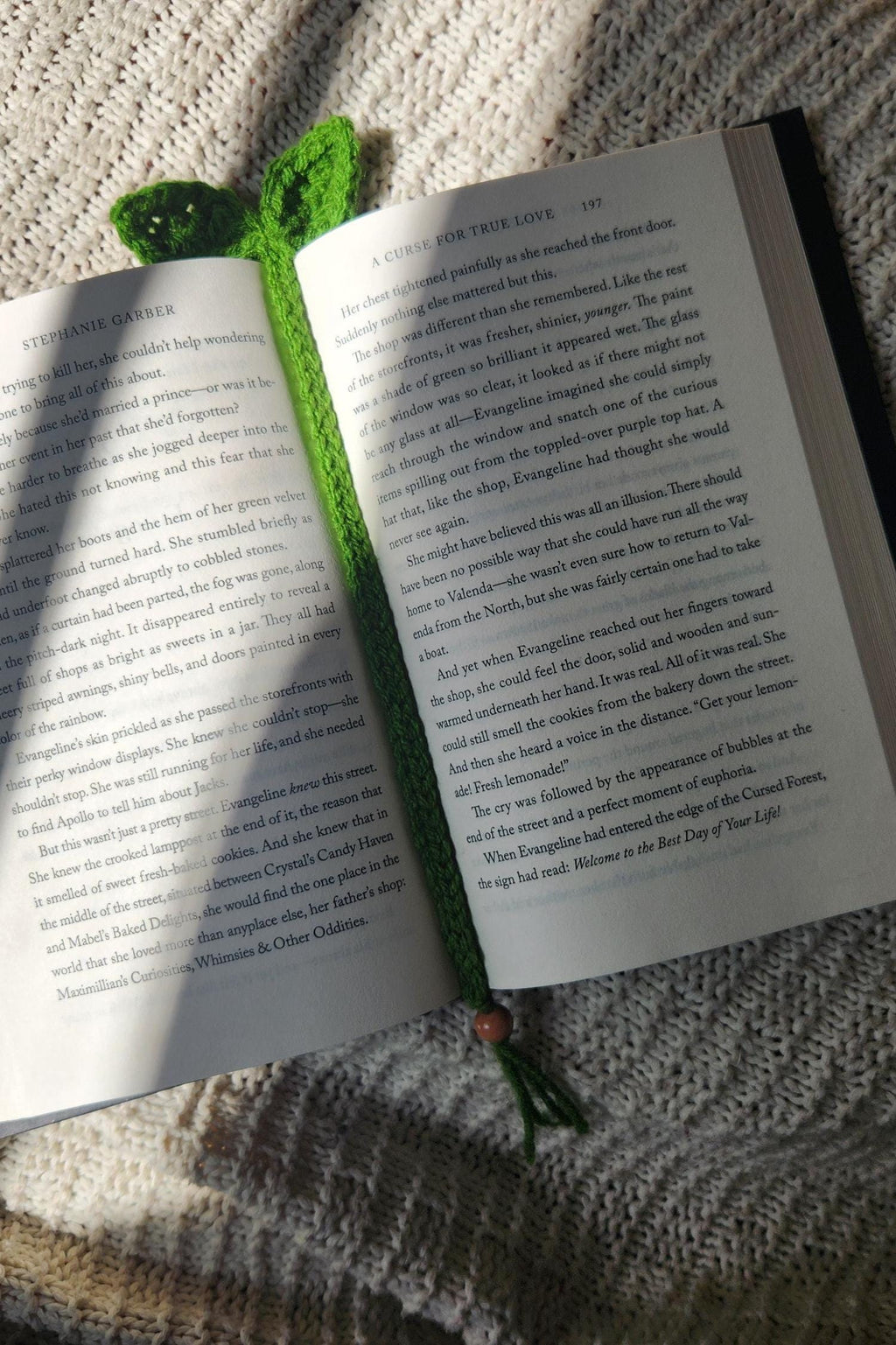 Plant Bookmark, Book Sprouting Leaves, Gift for Bookworm, Gift for Book Lover, Book Club Party Favor, Book Club, Bookshelf Decor