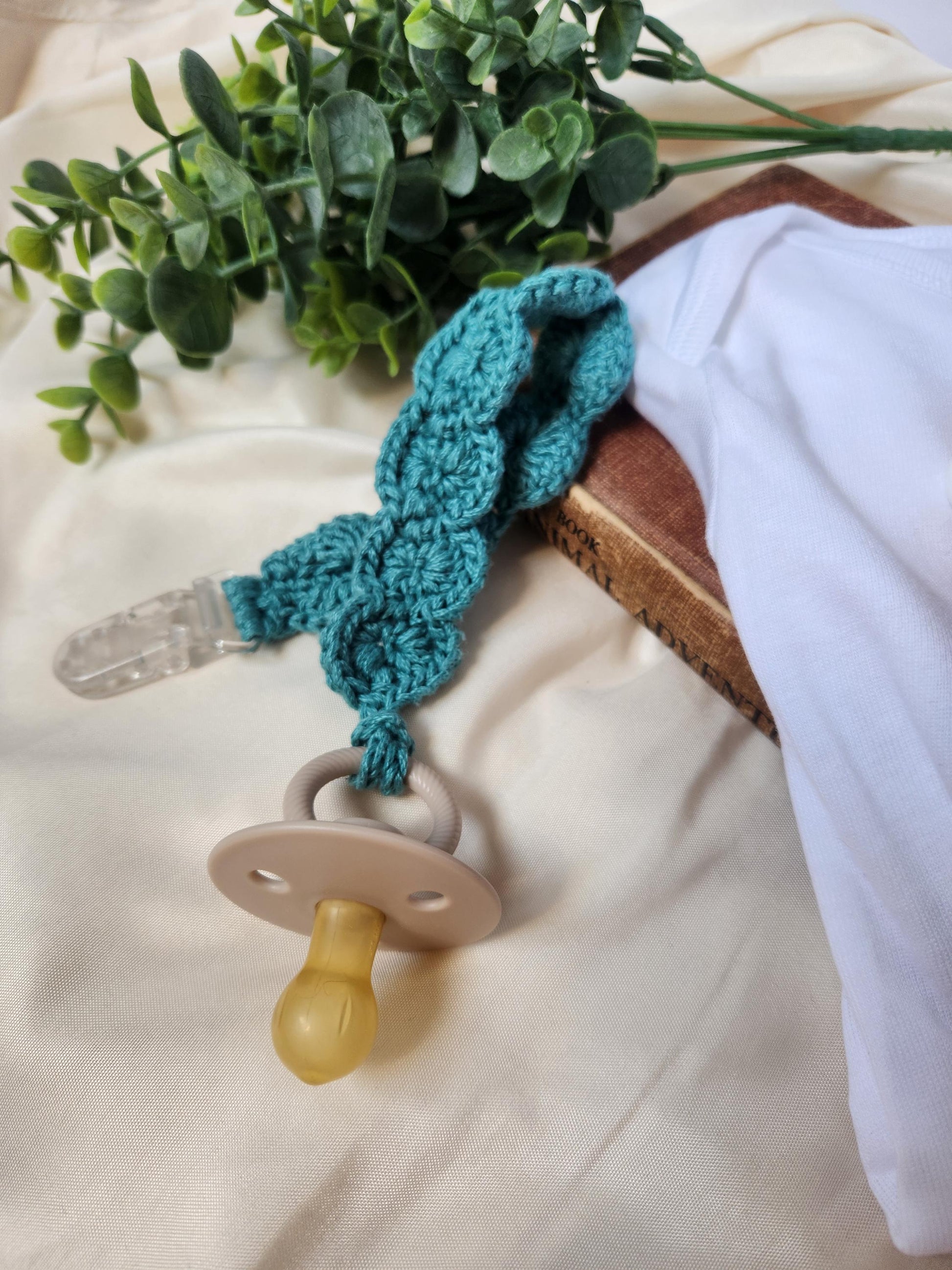 Seashells Crocheted Pacifier Clip